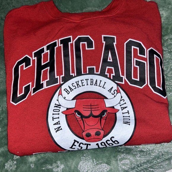 Sweatshirt 🖤 - Picture 3 of 3